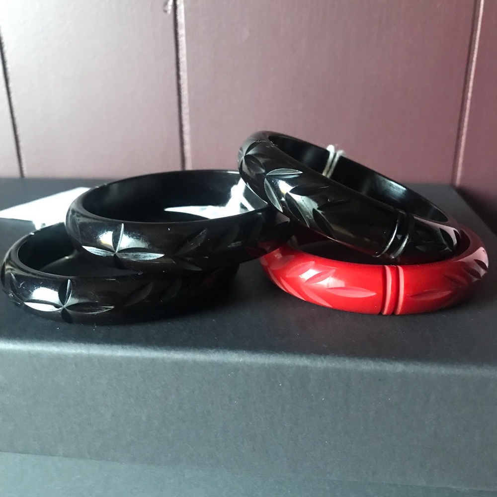 Bow & Crossbones Bangle Set